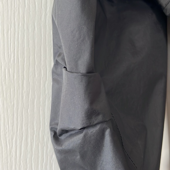 EUC Helly Hansen rain ☔️ jacket - Picture 13 of 17